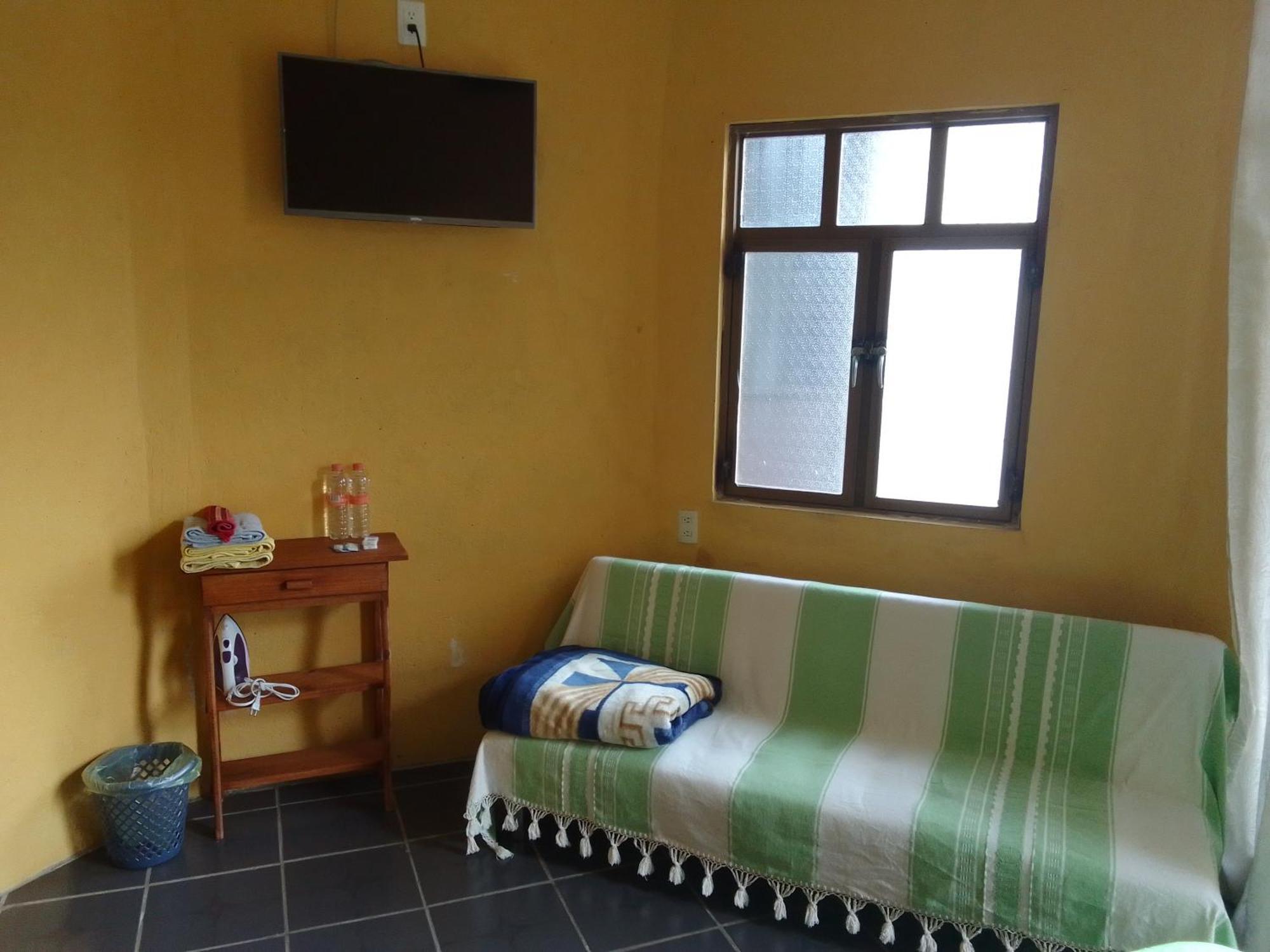 Hospedaje Casa Cortes - Recamaras De Descanso, Tepoztlan Mor - No Contamos Con Estacionamiento Экстерьер фото